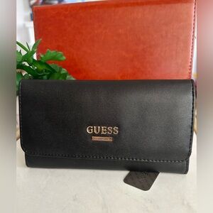 GUESS Black Trifold Wallet new with tag